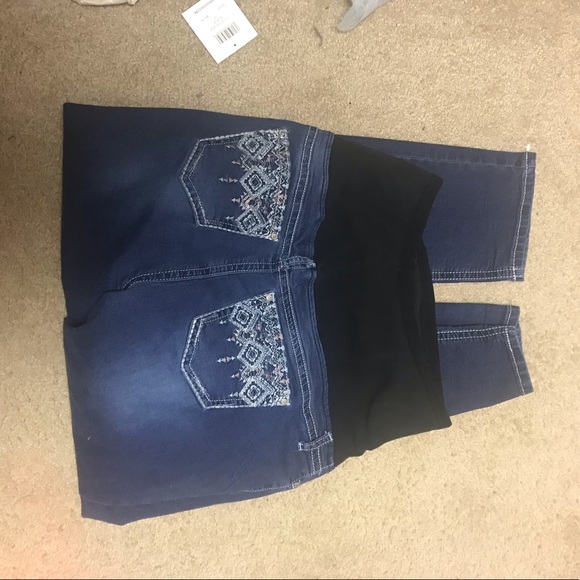 Pants - Maternity skinny jeans
